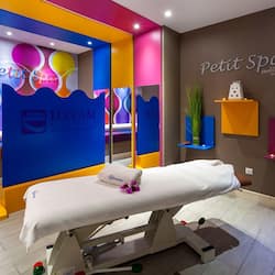 Couples treatment room(s), sauna, hot tub, Turkish bath/hammam