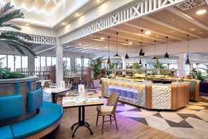 4 restaurants, breakfast, lunch, dinner served; international cuisine 