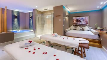 Salas de tratamientos para parejas, sauna, bañera de hidromasaje