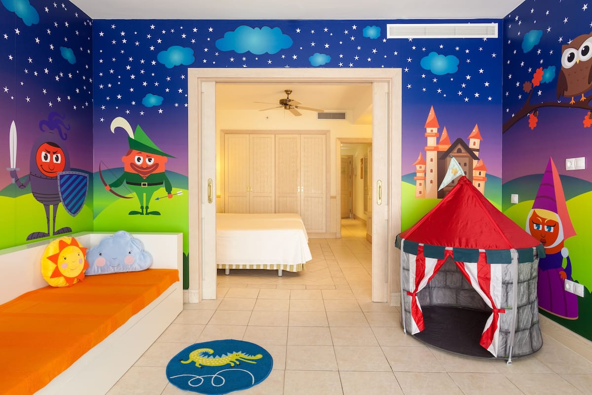 Children's theme room