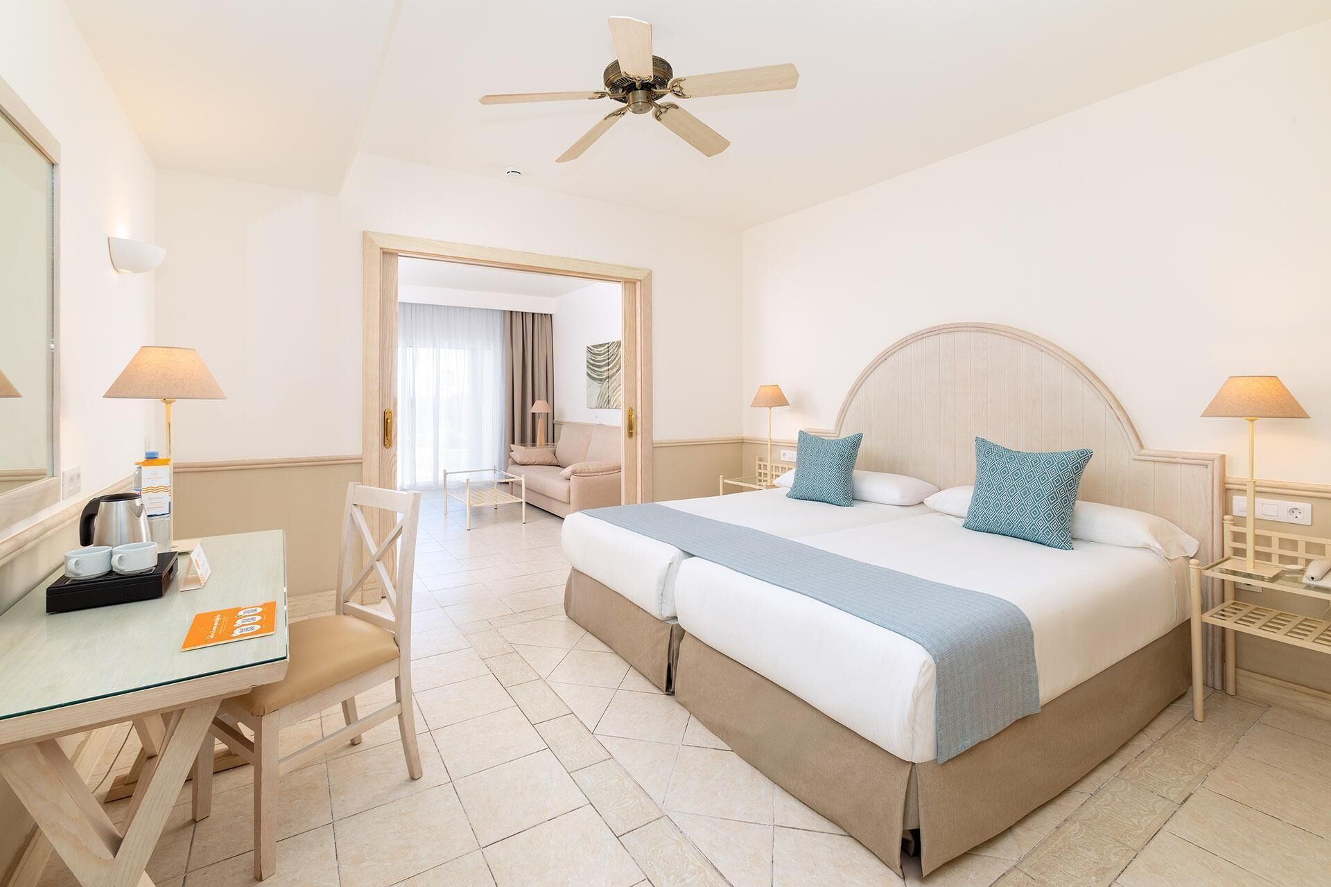 15 bedrooms, minibar, in-room safe, individually decorated