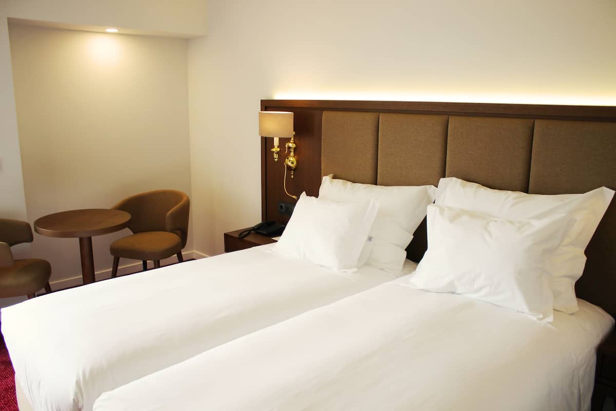 Minibar, in-room safe, desk, soundproofing