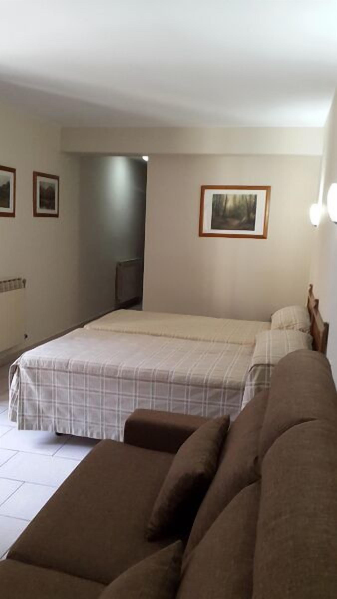 In-room safe, desk, blackout drapes, cribs (free)