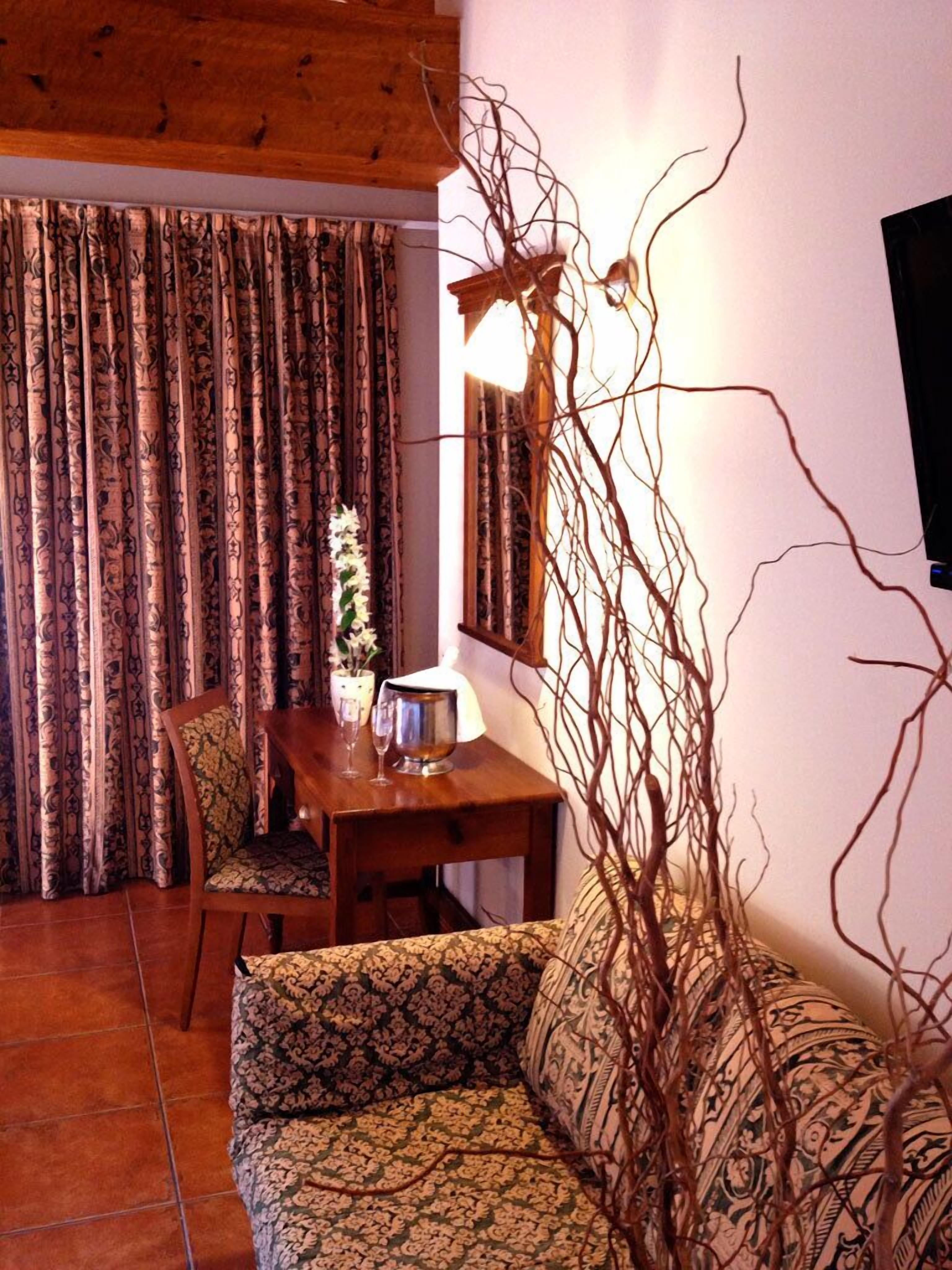 32-inch led tv with satellite channels, tv