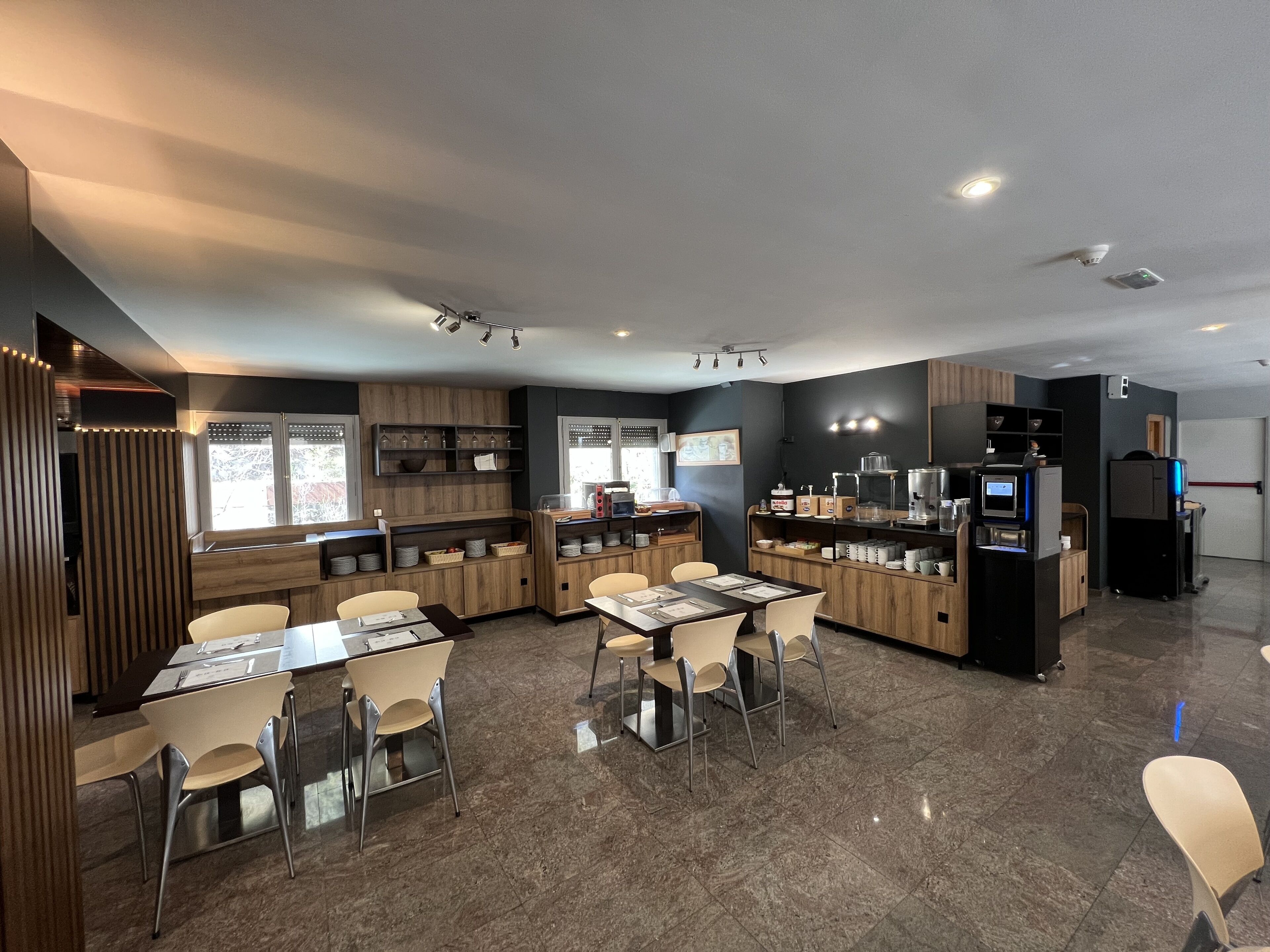 Photo - Yomo Imperial