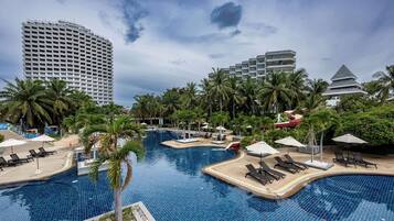 Außenpool, Cabañas (kostenlos), Sonnenschirme