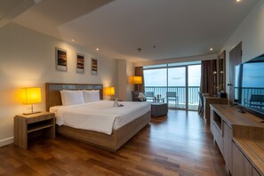 Premium bedding, minibar, in-room safe, desk - Radisson Resort & Spa Hua Hin (Cha-am)