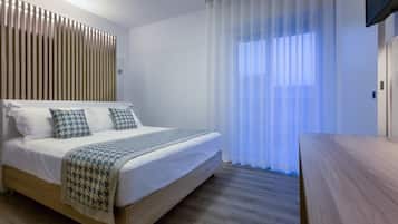 Caja de seguridad en la habitación, escritorio, cunas y wifi gratis