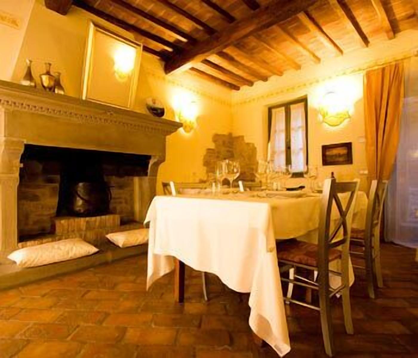 Frühstück, Mittagessen, Abendessen, regionale Küche 