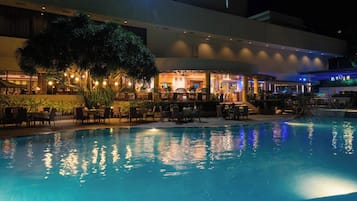 Outdoor pool, open 8:00 AM to 8:00 PM, pool umbrellas, sun loungers