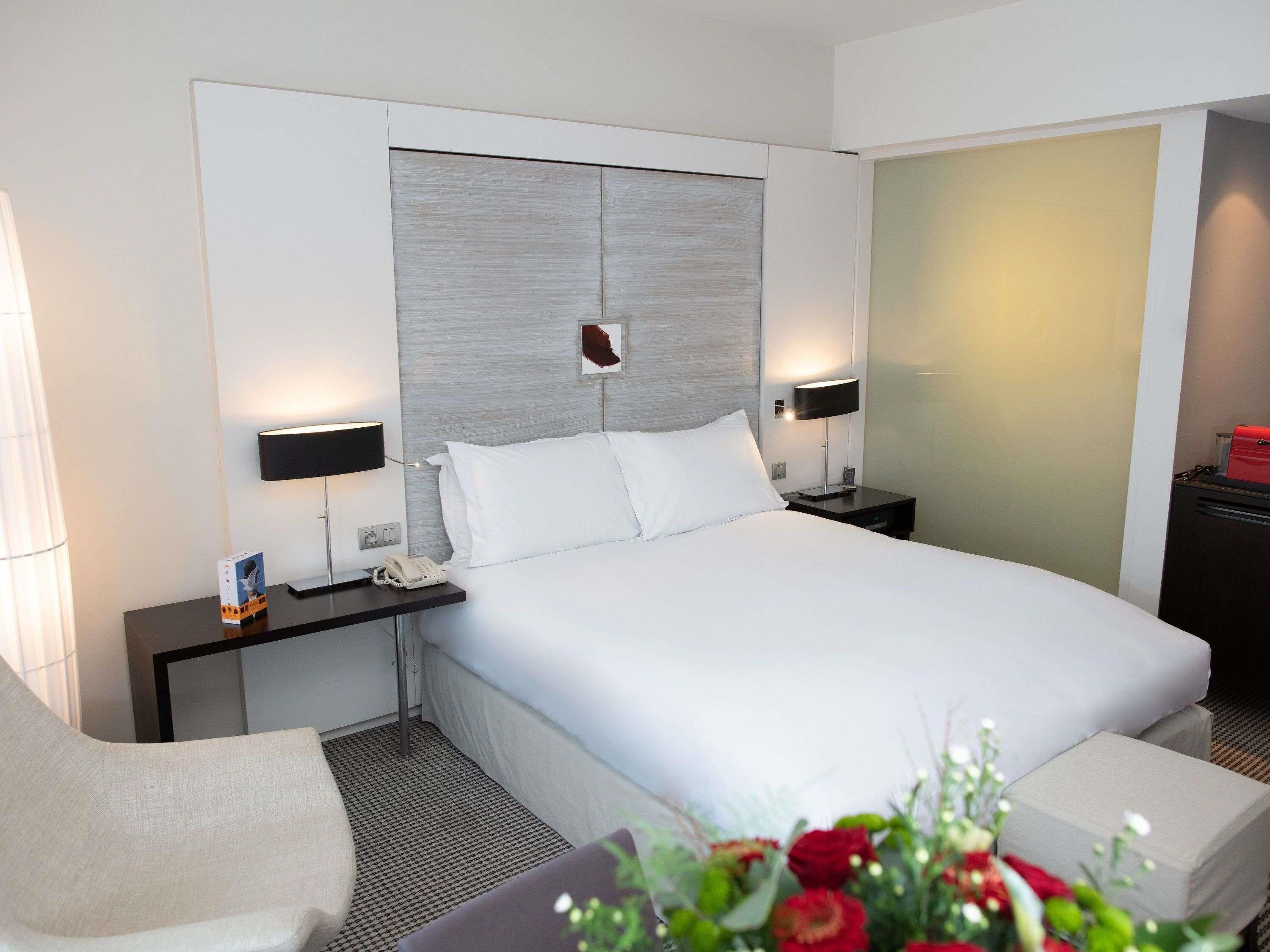 Kamar Superior, 1 Tempat Tidur King | Seprai premium, minibar, brankas, dan meja kerja