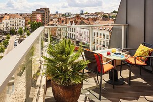 Svit Executive - 1 kingsize-säng (Separate living area) | Utsikt mot staden