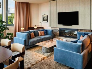 Apartment, 1 King Bed (Separate living area) | Premium bedding, minibar, in-room safe, desk - Sofitel Brussels Europe (Brussels)