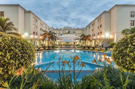 Outdoor pool, sun loungers