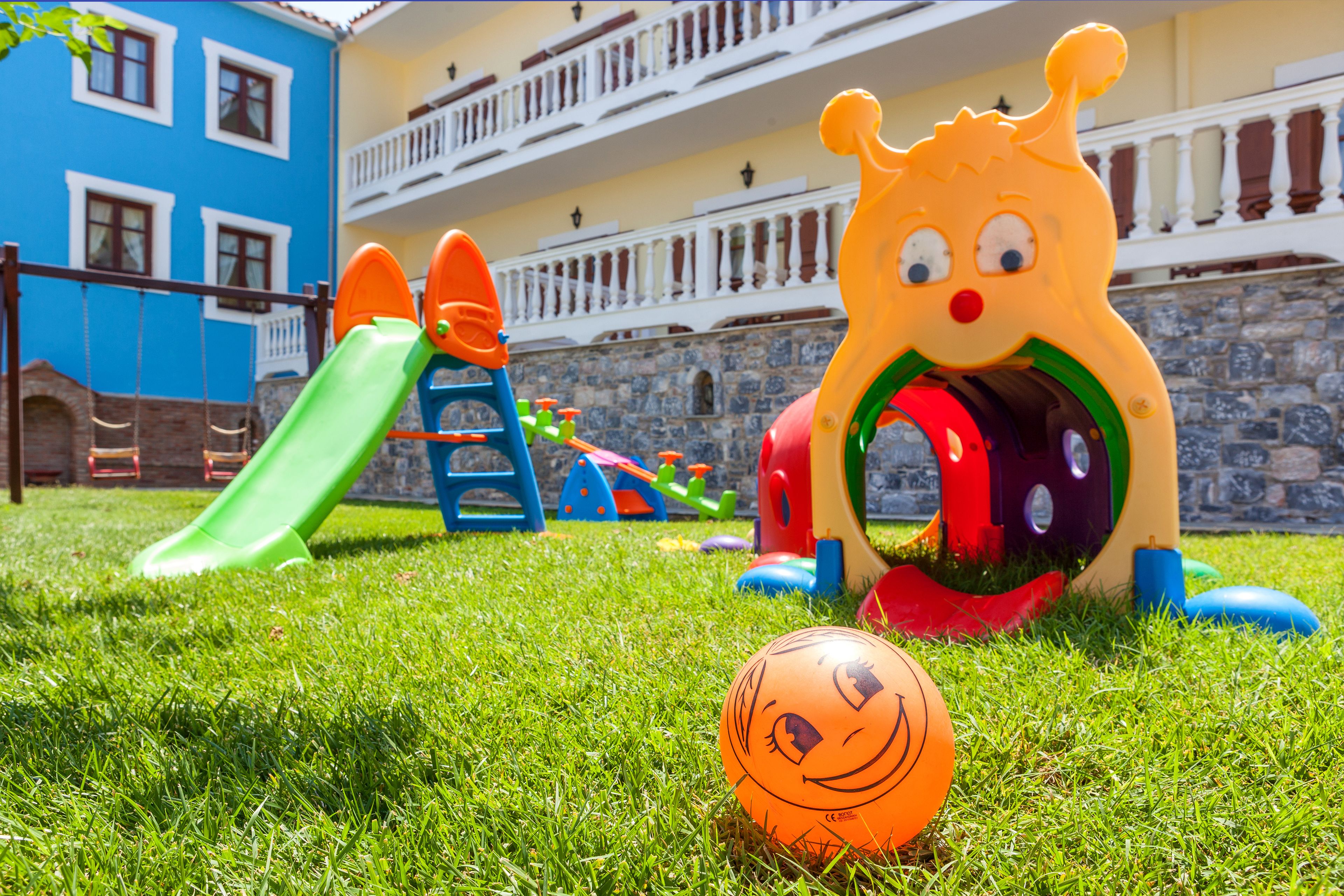 children’s play area – outdoor