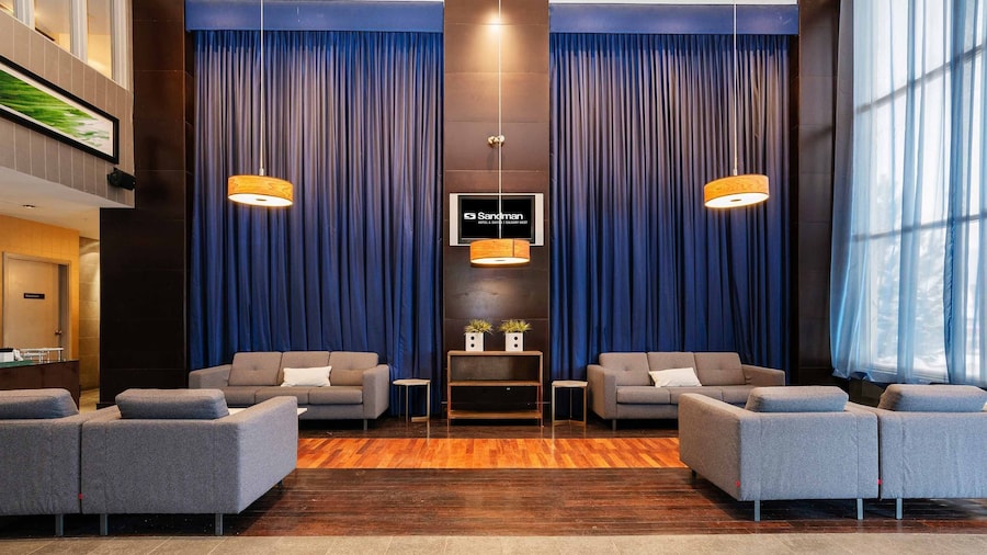Sandman Hotels & Suites Calgary West