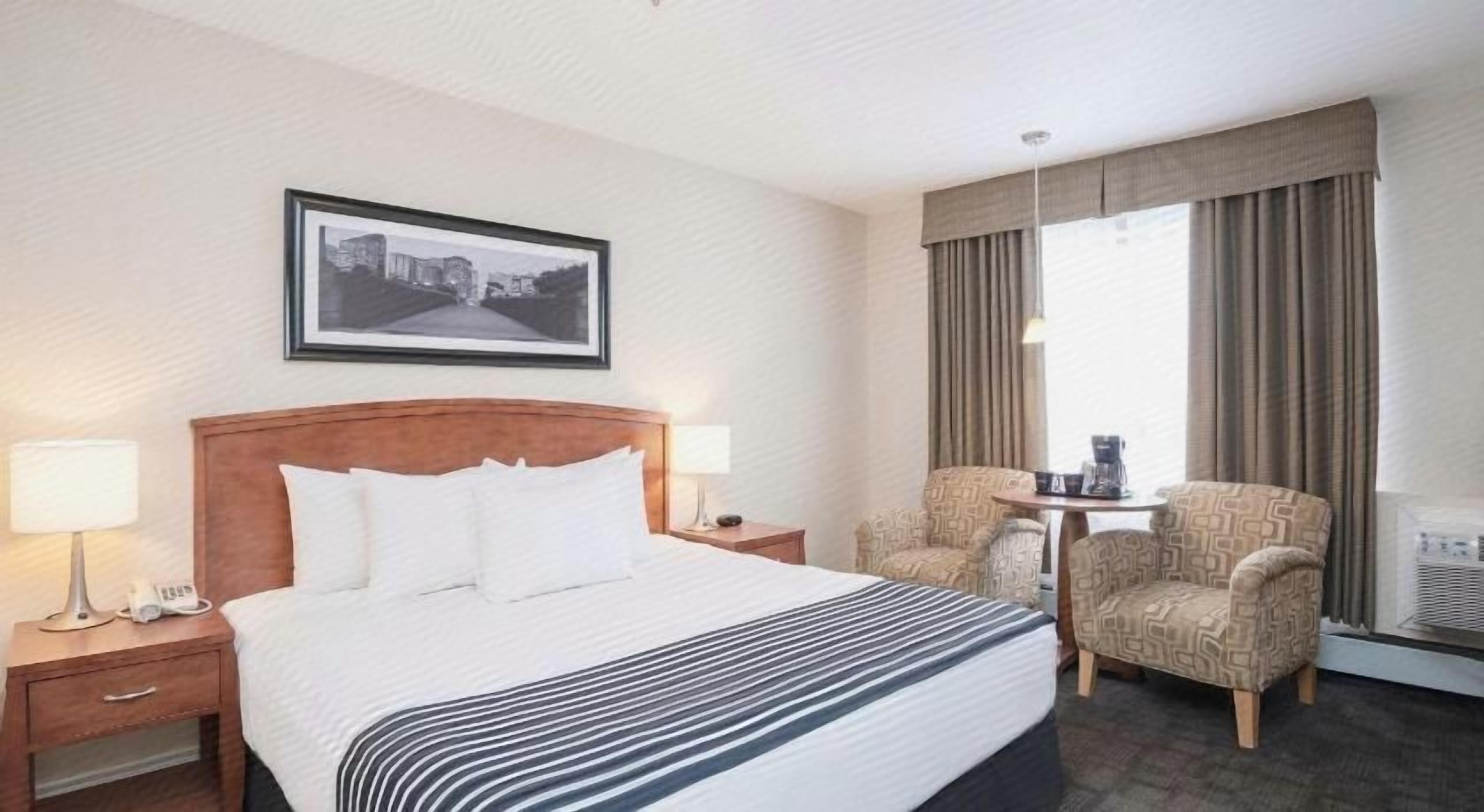 In-room safe, desk, laptop workspace, iron/ironing board