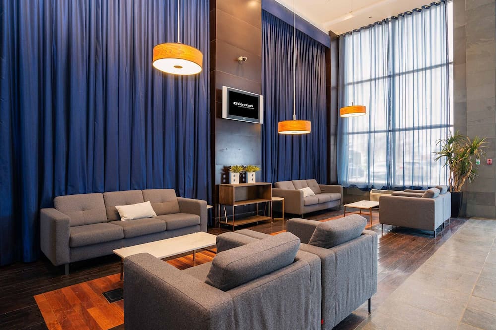 Sandman Hotels & Suites Calgary West
