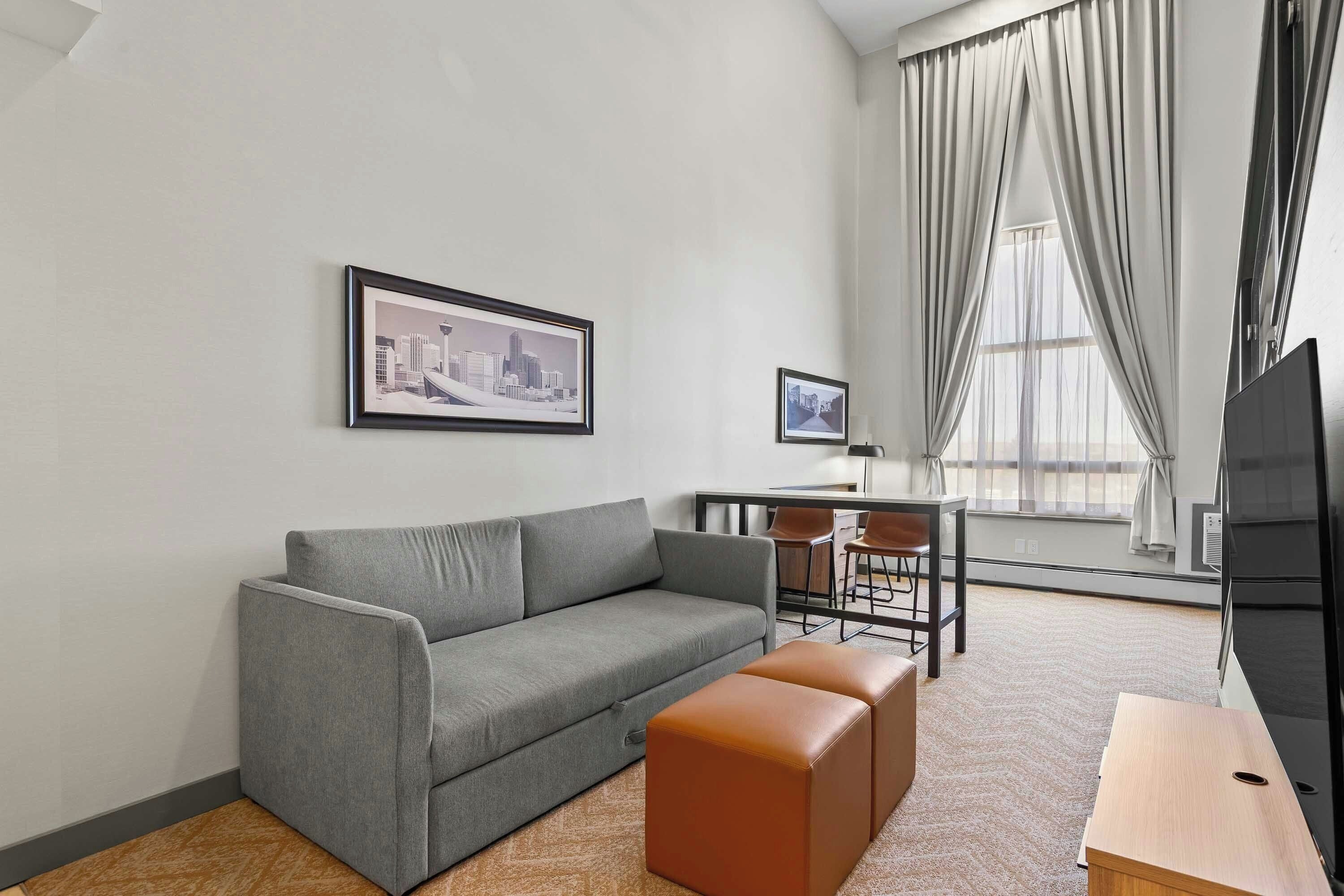 Suite, Kitchenette (Loft. 1 King Bed, Sofa Bed)