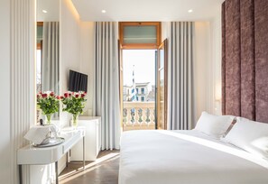 Romantic Double Room, Balcony | Egyptian cotton sheets, premium bedding, down comforters - Bella Venezia (Corfu)