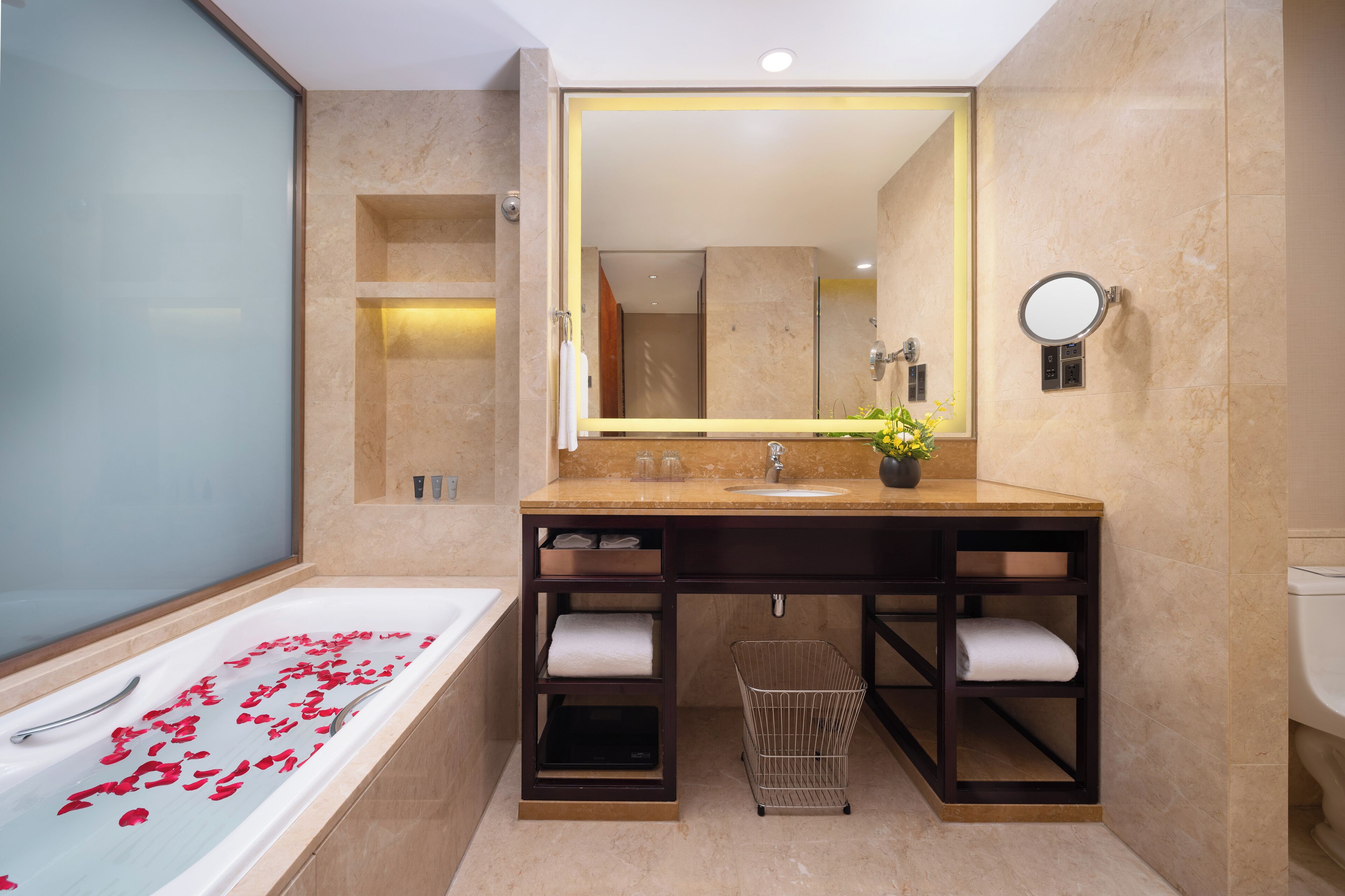 deluxe room | bathroom | shower, hair dryer, slippers, towels