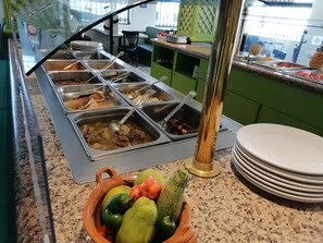 Breakfast, lunch and dinner served  - Hotel Mar y Tierra Veracruz (Veracruz)