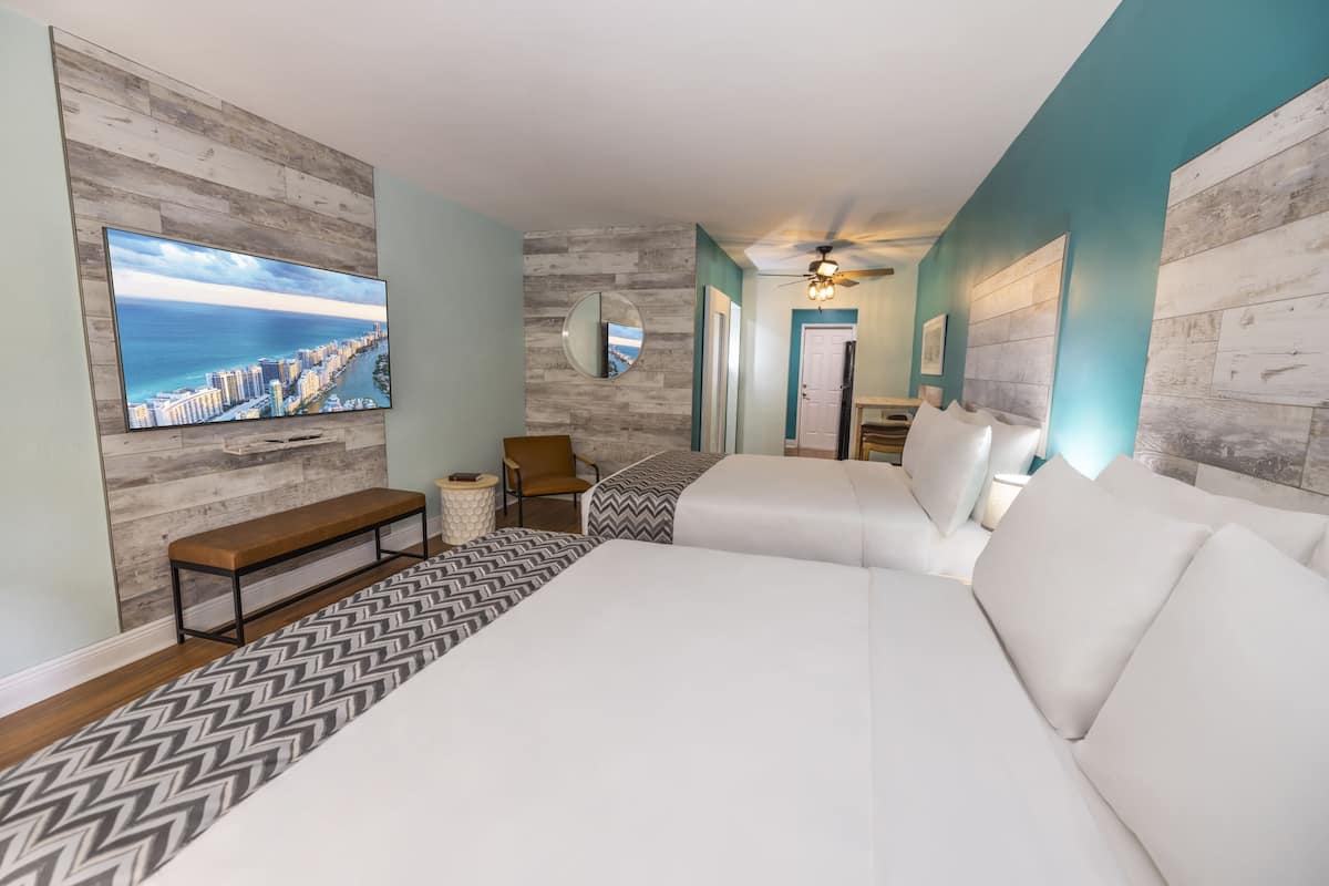 Junior Suite, 2 Queen Beds