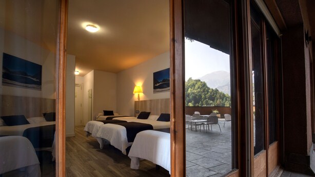 In-room safe, desk, laptop workspace, free cots/infant beds - Hotel Marco Polo by Nexta (La Massana)
