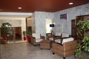 Sala de estar en el lobby