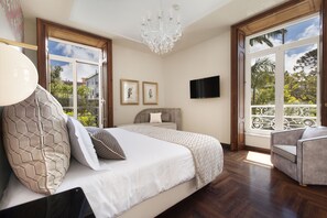 Junior Suite (with Jacuzzi) | Egyptian cotton sheets, premium bedding, minibar, in-room safe