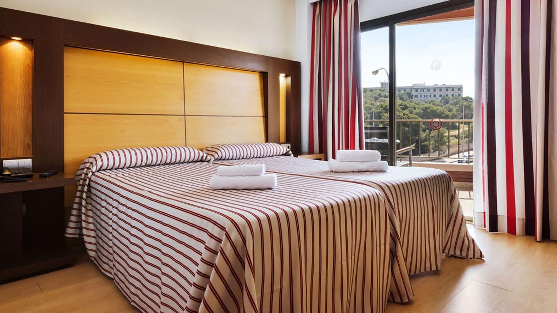 Blackout drapes, free WiFi, bed sheets