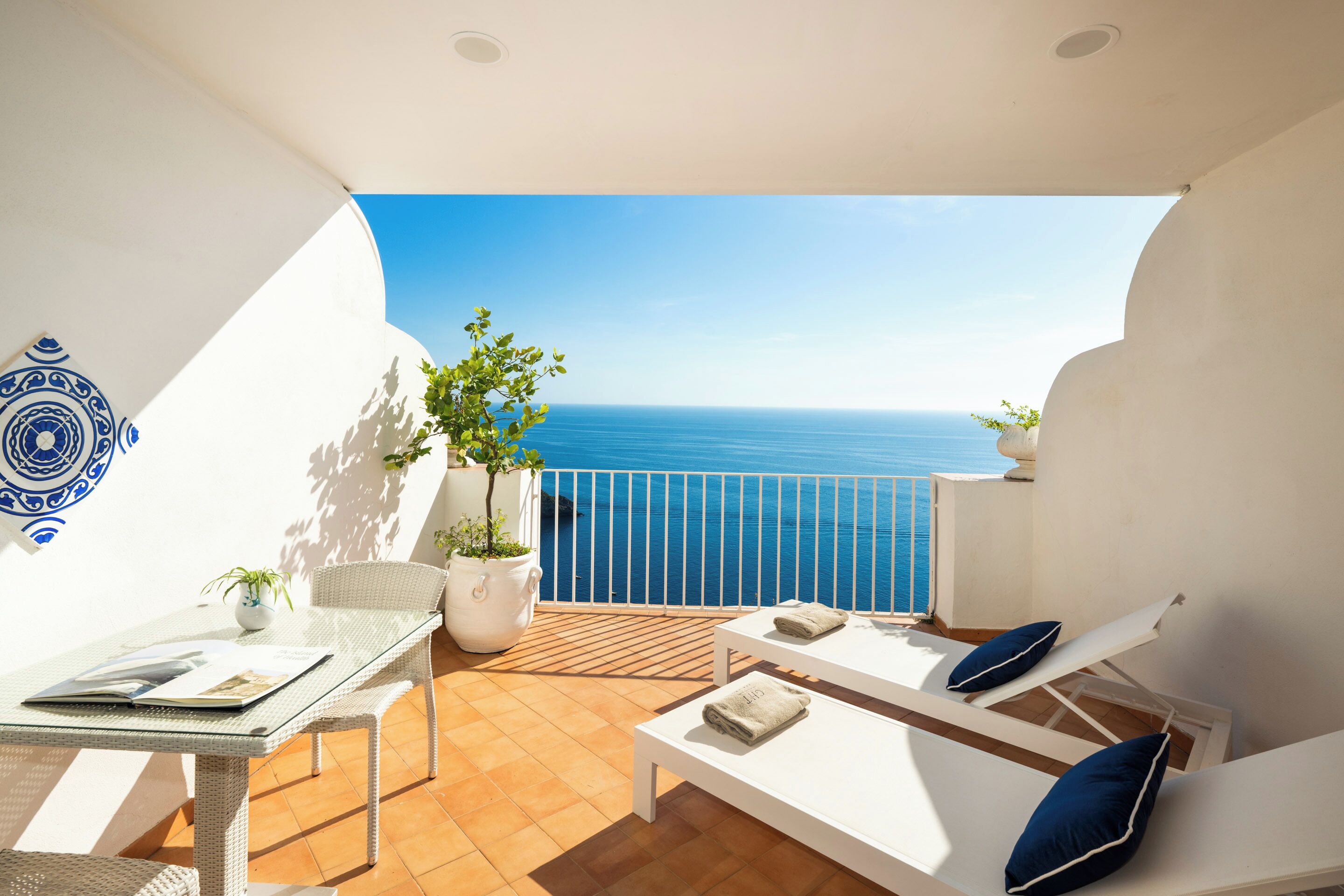 Premium bedding, down duvets, minibar, in-room safe