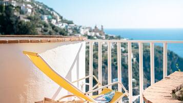 Deluxe Double Room, Balcony, Sea View | Terrace/patio