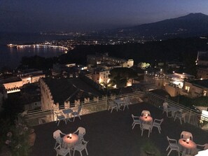 Aerial view - Hotel Mediterranee (Taormina)