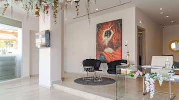 Couples treatment rooms, body treatments, aromatherapy