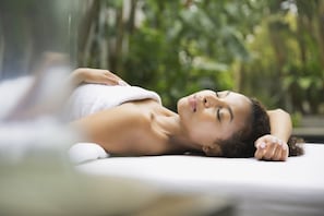 Sauna, Turkish bath, body treatments, hydrotherapy, aromatherapy