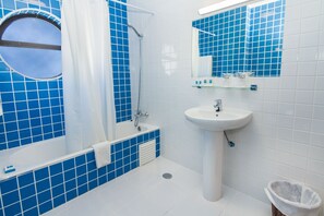 Estudio | Lavabo en el baño