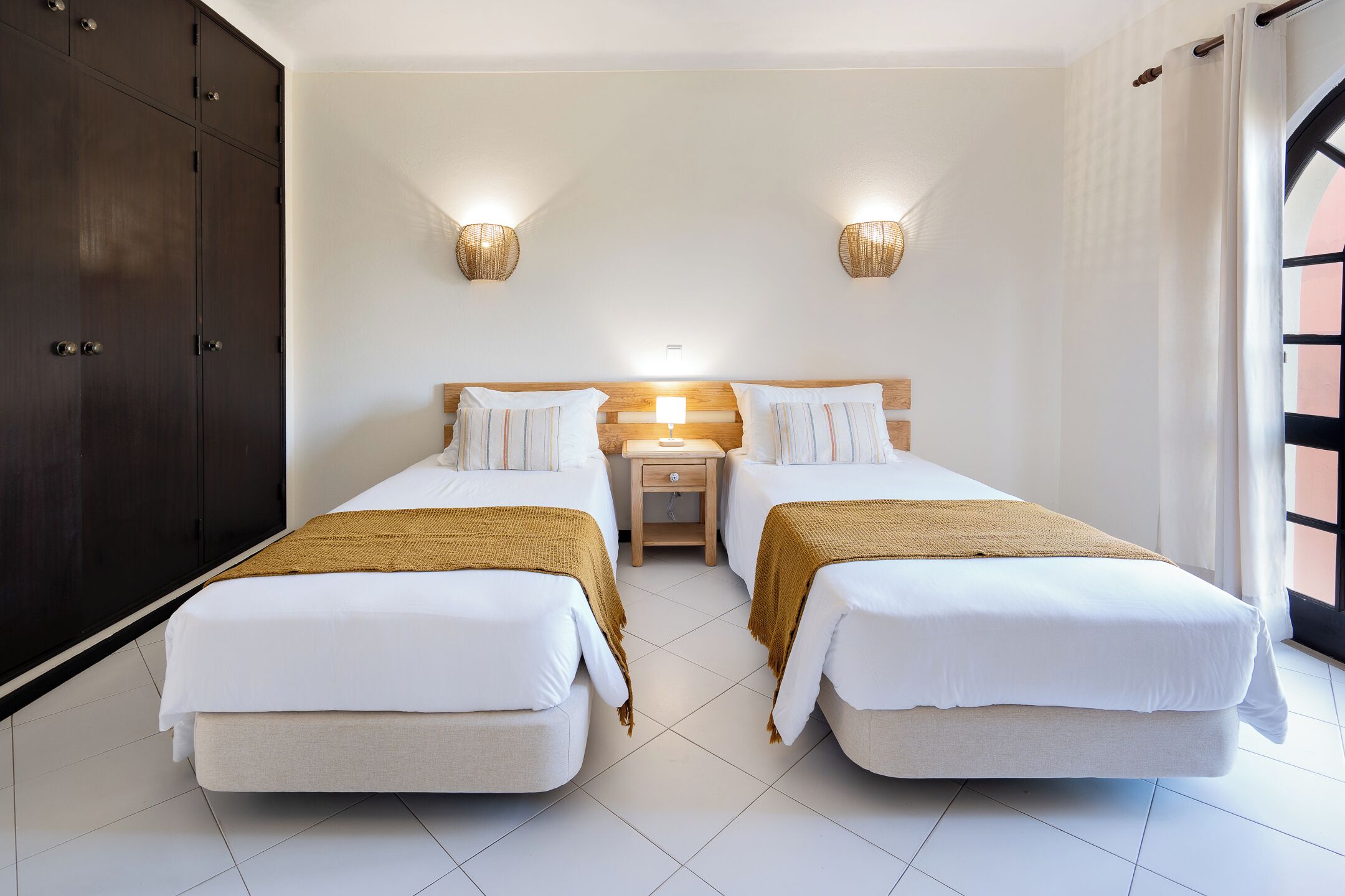 Appartamento, 3 camere da letto | Una cassaforte in camera, ferro/asse da stiro