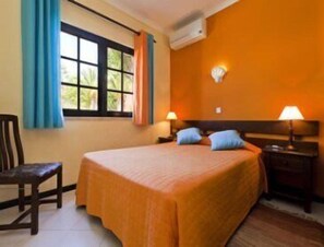 In-room safe, iron/ironing board, free cots/infant beds, bed sheets