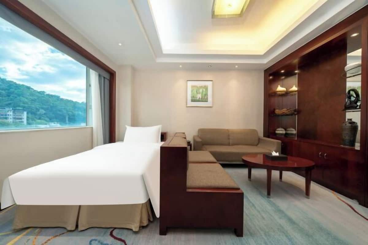 Biancheria da letto di alta qualità, materassi Select Comfort, minibar