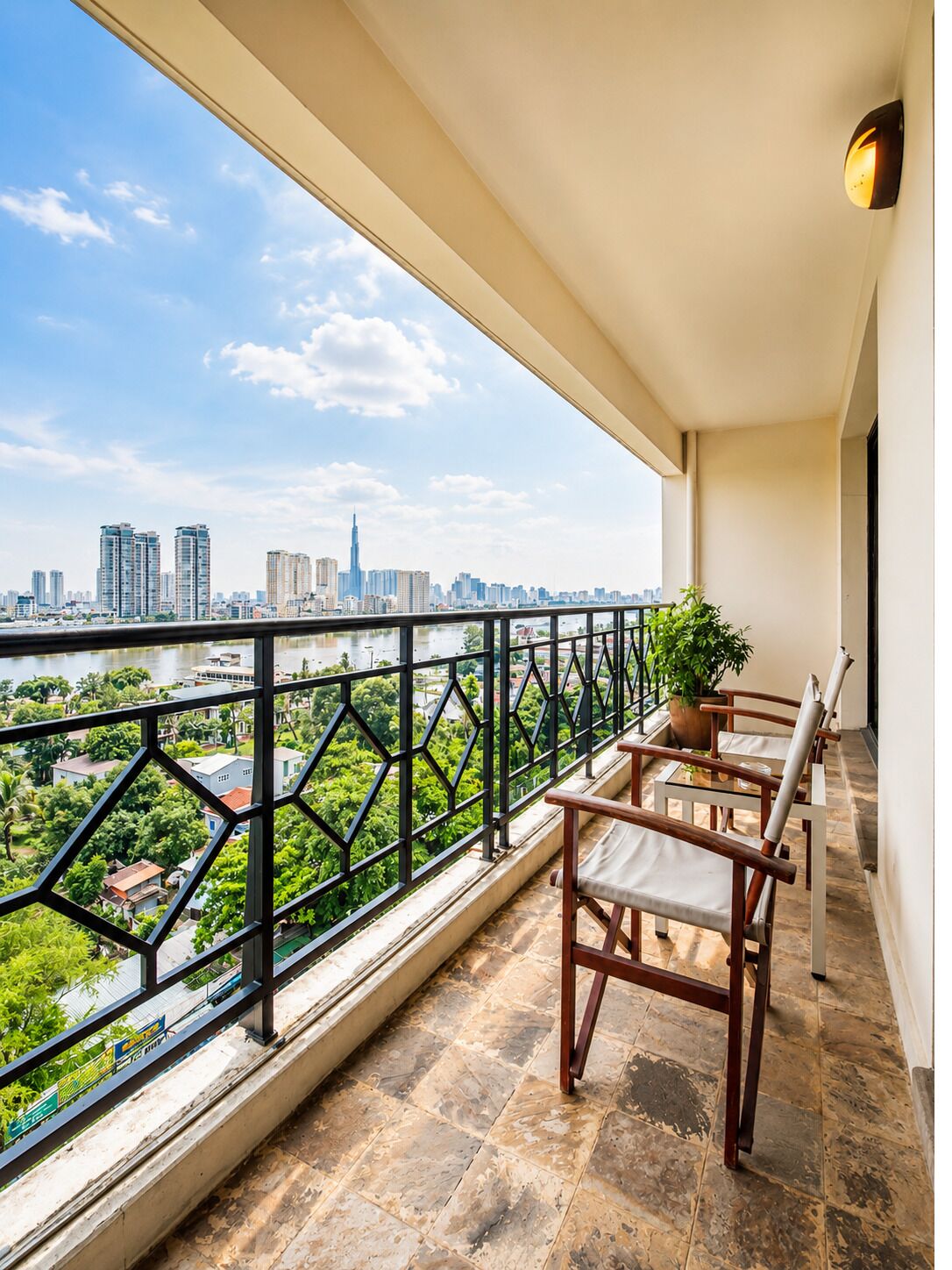 2 Bedrooms Suite | Bathroom | Separate tub and shower, free toiletries, hair dryer, bathrobes