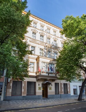 Exterior - Hotel Tyl (Prague)