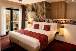 Deluxe Double Room | Premium bedding, down comforters, in-room safe, desk - Hotel Hof Van Gelre by Flow (Lochem)