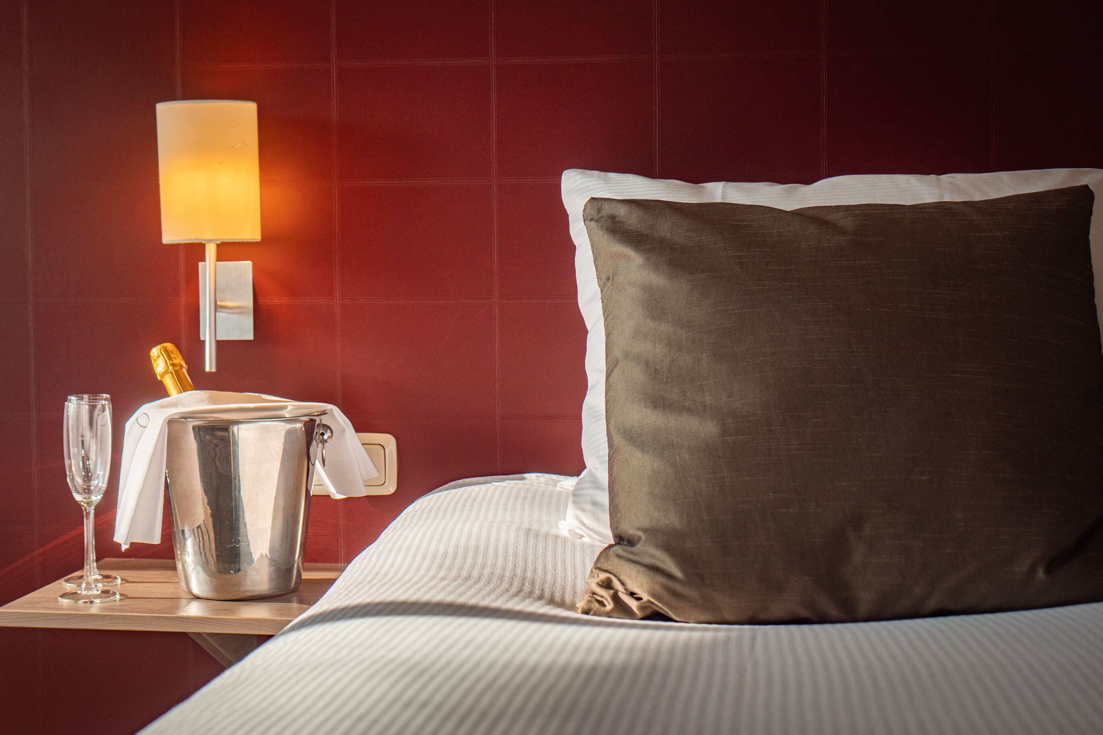 1 bedroom, premium bedding, down duvets, in-room safe