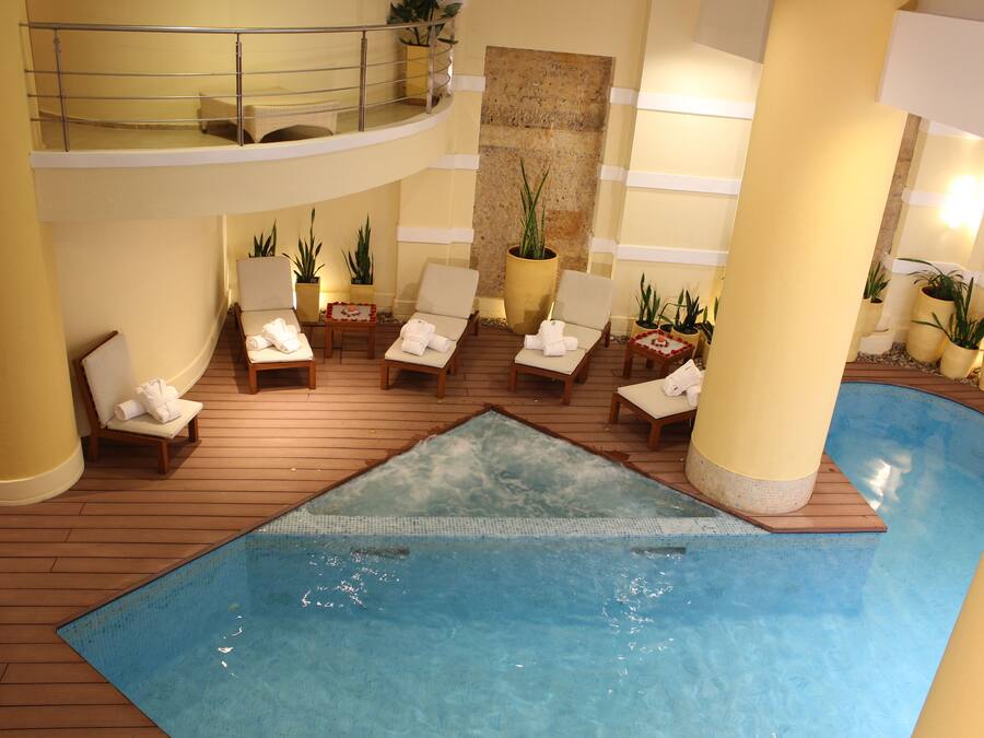 Piscina externa sazonal