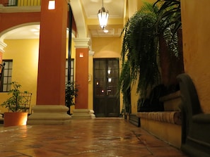 Meeting facility