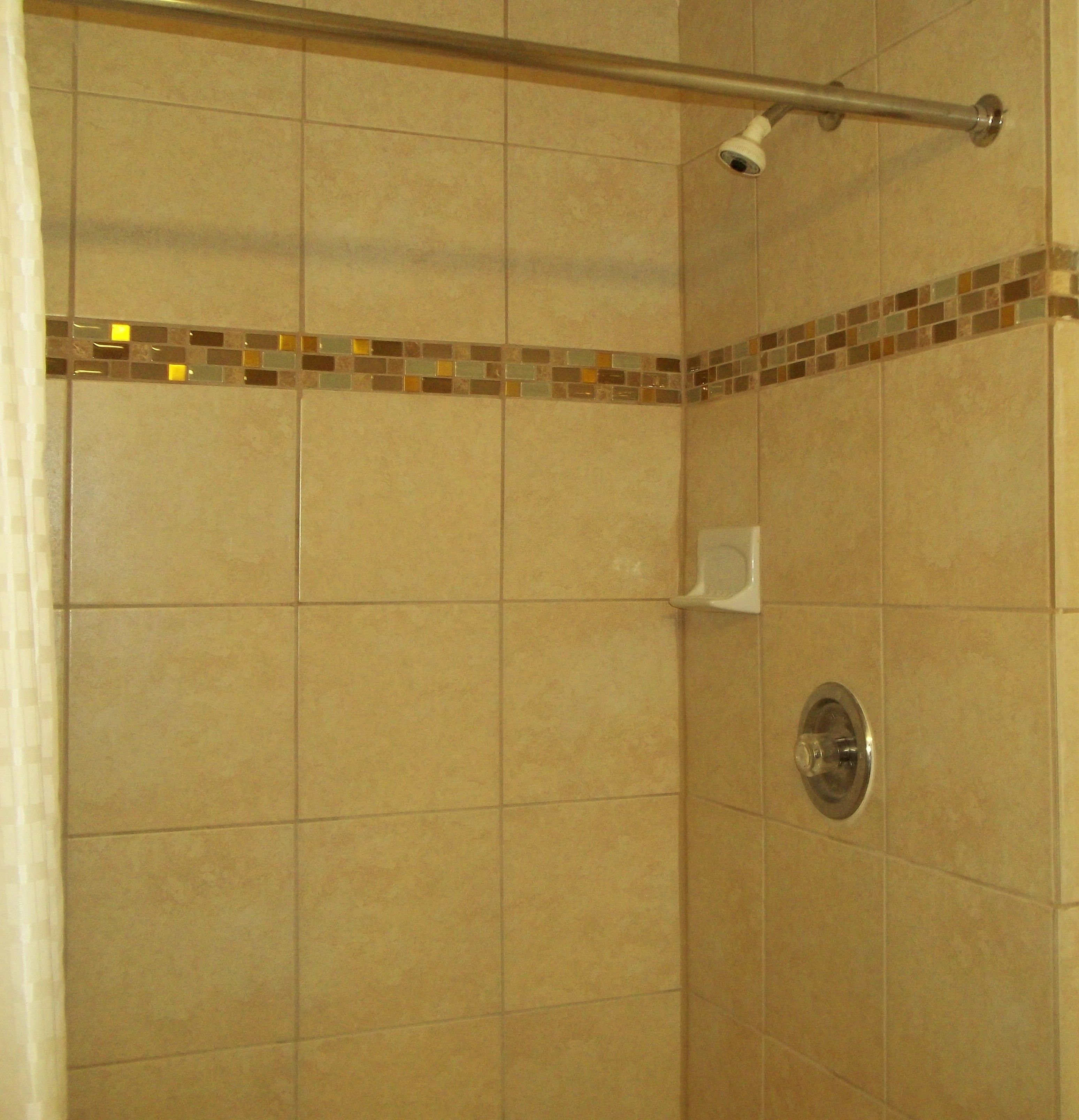1 Queen Bed, Non Smoking | Bathroom shower