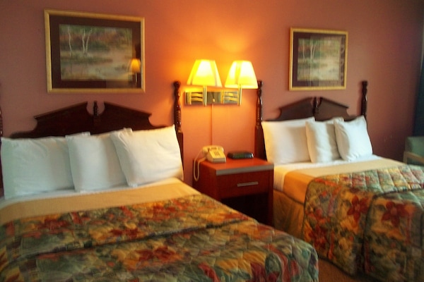 2 Double Beds, Smoking