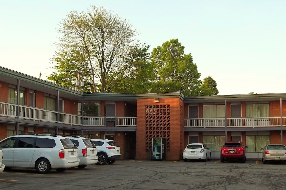 Royal Motel