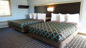 Desk, iron/ironing board, free WiFi, bed sheets - Budget Host Inn Fridley (Fridley)